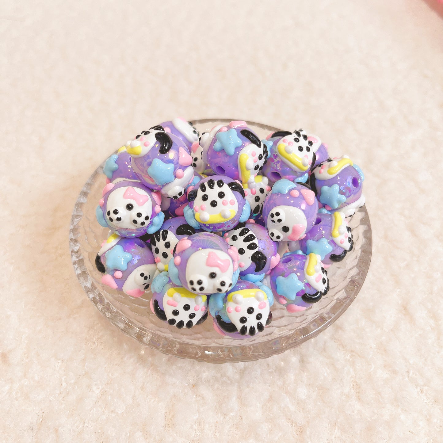DIY ハンドメイド パーツ ビーズ(通し穴付)全20色 丸小 ビーズ手芸 パーツ 材料 素材 デコレーション ハンドメイドパーツ プラ プラスチック クリア 通し穴 アクセサリー