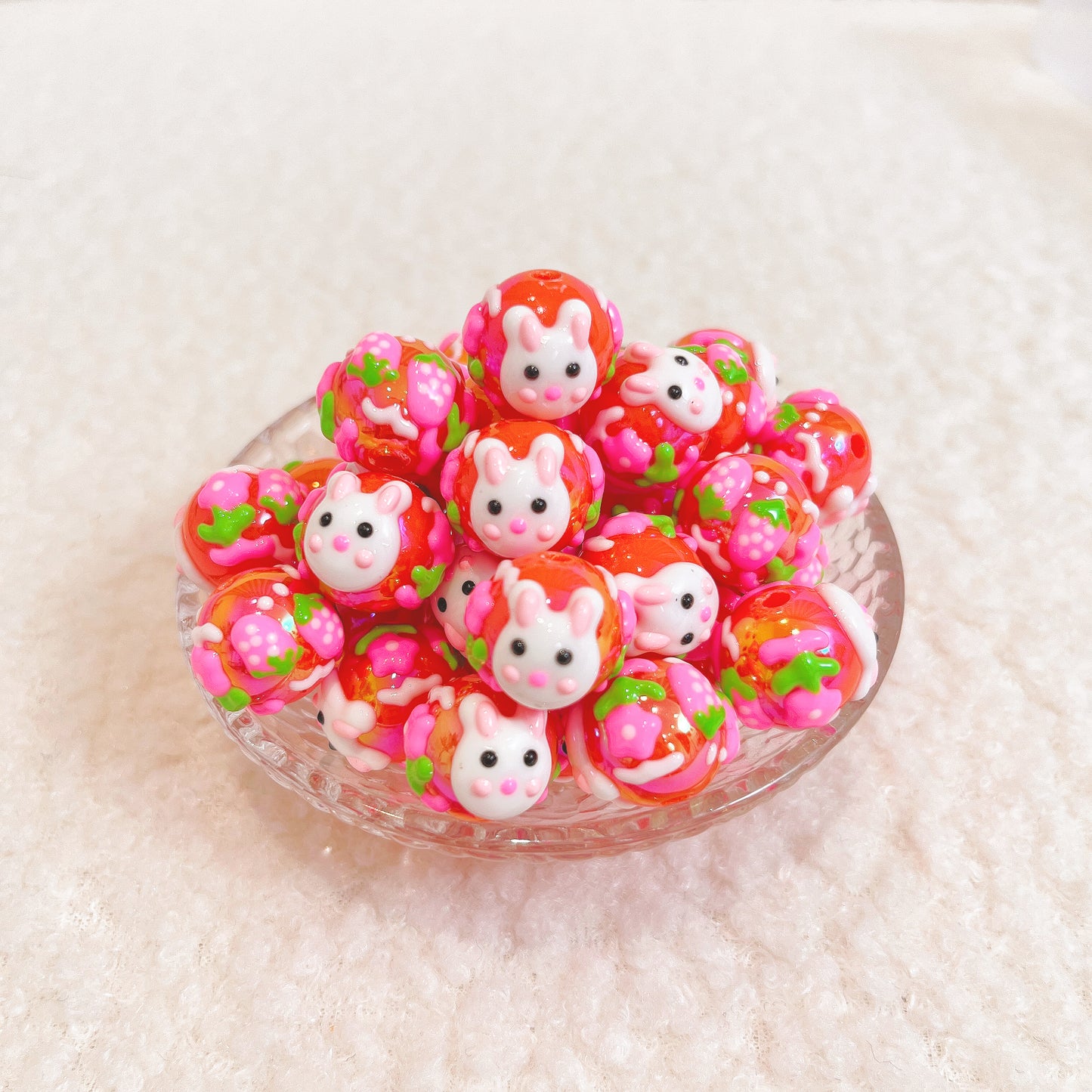 DIY ハンドメイド パーツ ビーズ(通し穴付)全20色 丸小 ビーズ手芸 パーツ 材料 素材 デコレーション ハンドメイドパーツ プラ プラスチック クリア 通し穴 アクセサリー