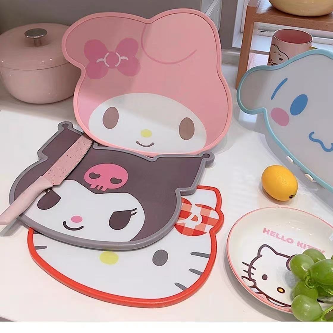 CB-01 まな板　可愛い　キティー　クク　リオ系　家庭用　食品級