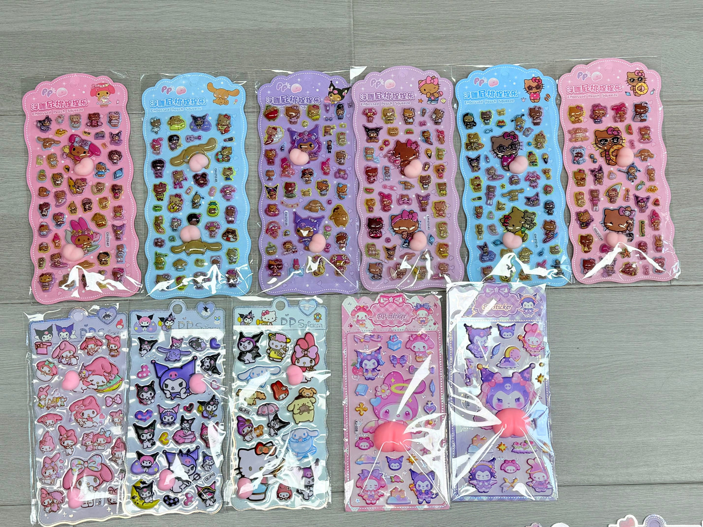 A004桃し-る　可愛い　人気キャラ